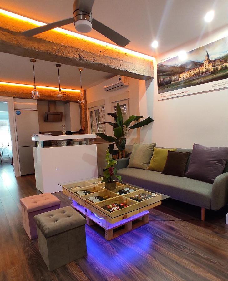 Gran Reserva Suites Centro Alojamiento Entero โลโกรโญ ภายนอก รูปภาพ
